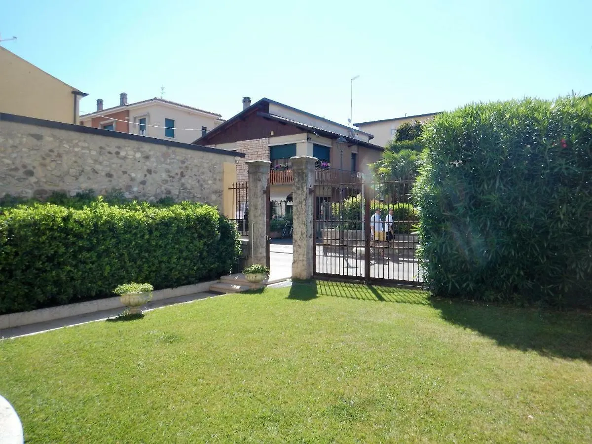 Borgo Apartment Bardolino 0*,